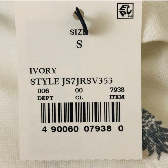 Zoe + Liv White & Gray Pineapple Graphic Tee Size S - Picture 5 of 7